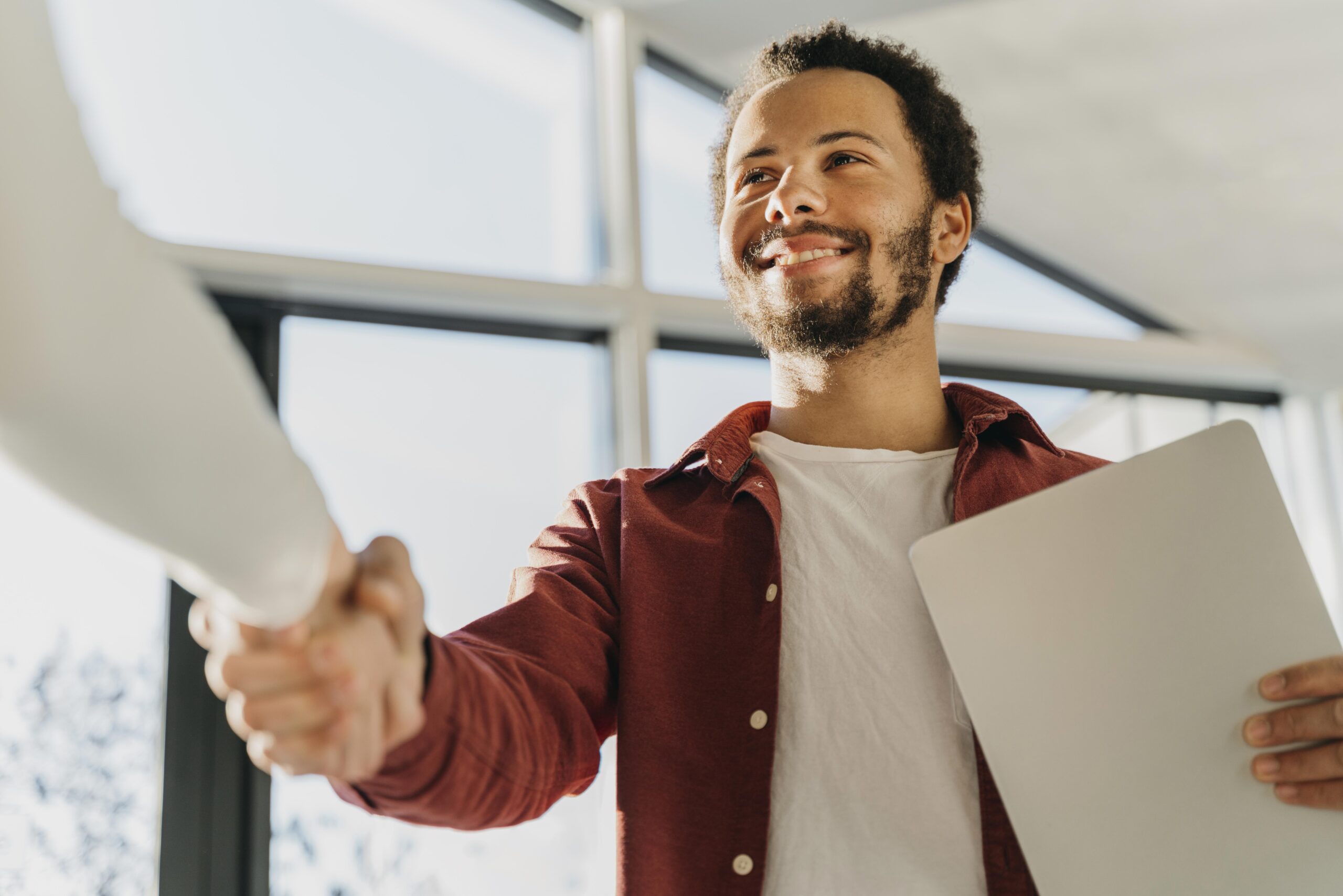 Trabalhadores de Curitiba têm duas oportunidades para conseguir um emprego nesta semana
