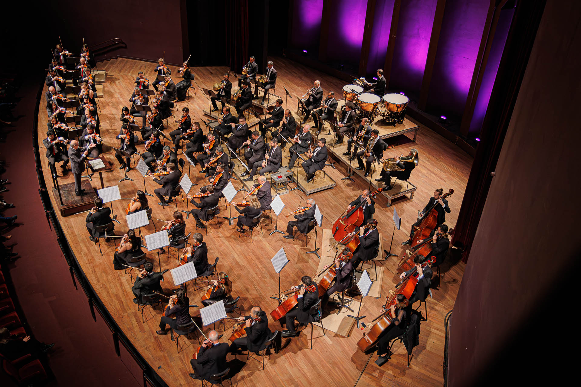 Com reconhecido violinista brasileiro, Orquestra Sinfônica se apresenta no domingo
