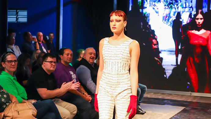 Boqueirão Fashion reúne moda, inovação e histórias curitibanas na primeira noite de desfiles