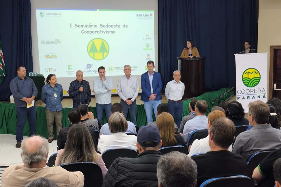 Estado reforça importância das cooperativas em seminário em Coronel Vivida