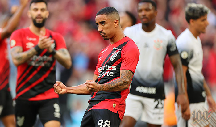 Empate nos acréscimos na Ligga Arena