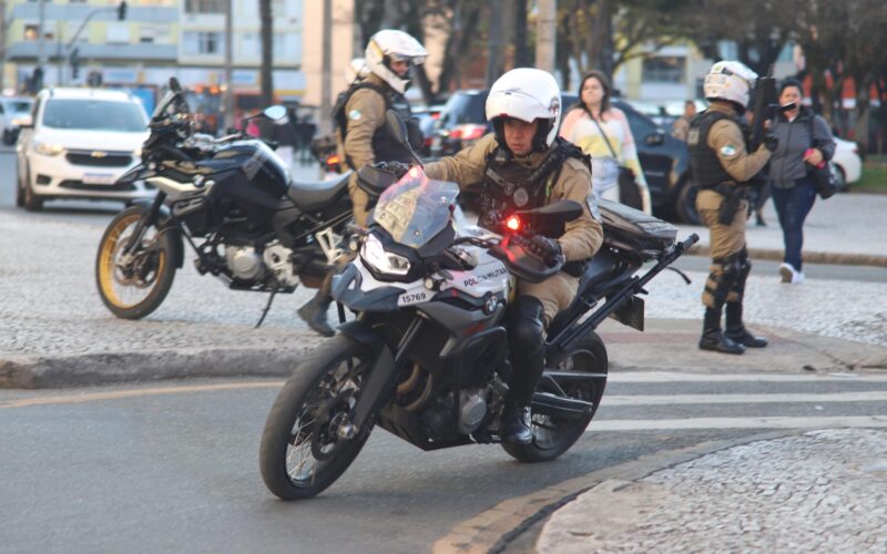 PMPR reforça policiamento em Curitiba com Operação Força Visível