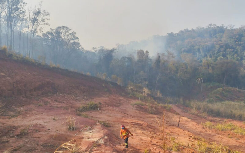 Com volta do calor, Bombeiros reforçam alerta de combate a incêndios florestais