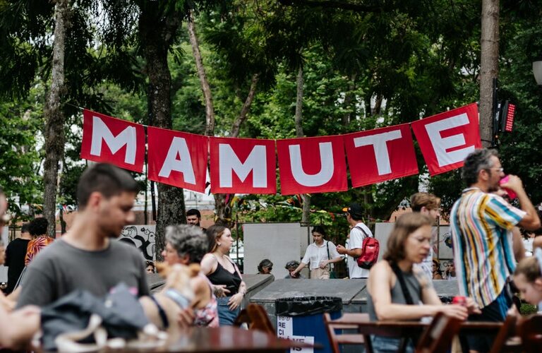 Entrada gratuita: Câmara de Curitiba recebe Feira Mamute neste sábado