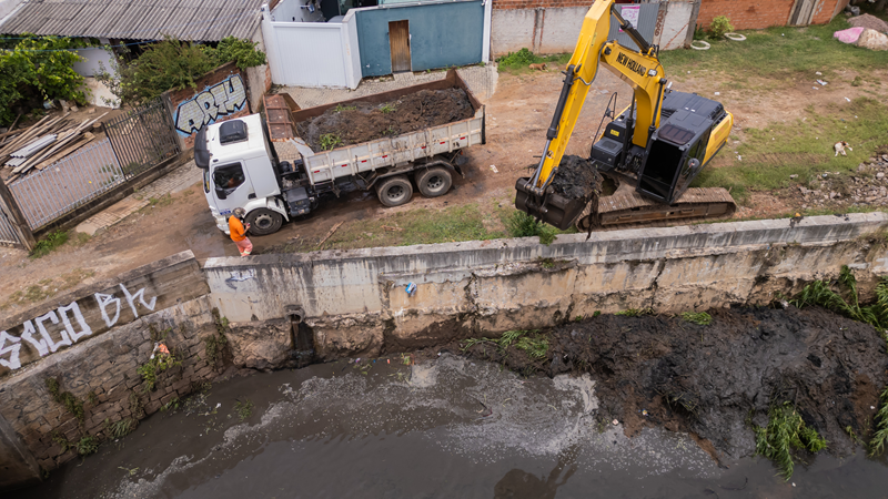 Chuvas intensas desafiam grandes cidades, mas Curitiba responde com prevenção e resiliência