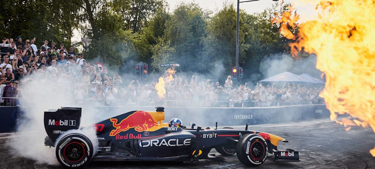 Fórmula 1 e outras modalidades: Red Bull Showrun traz muita adrenalina a Curitiba no sábado