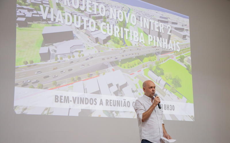 População conhece plano de obras do novo viaduto Curitiba-Pinhais em reunião pública no Cajuru