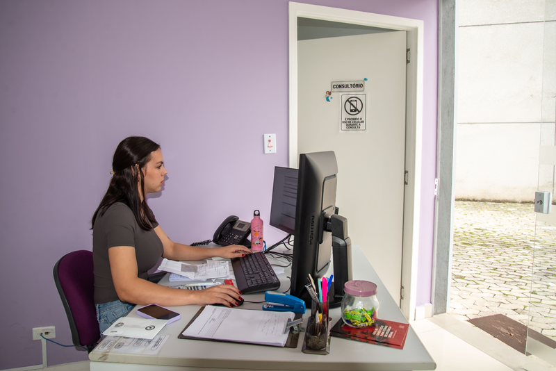 Exames periciais crescem 14% com posto da Polícia Científica na Casa da Mulher Brasileira de Curitiba