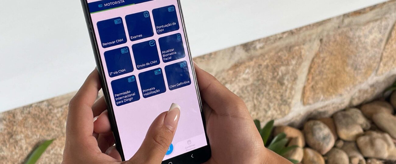 4,6 mil pessoas já trocaram a foto da CNH com a autobiometria facial do Paraná