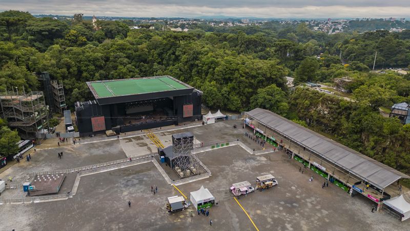 Shows de Thiaguinho e Natiruts terão ônibus de graça na volta pago pelos organizadores