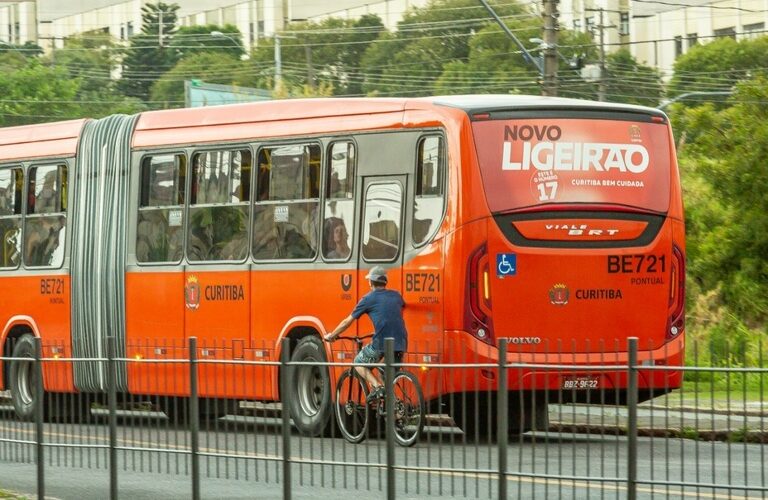 Na terça, votação na Câmara tenta combater “rabeira” em ônibus de Curitiba