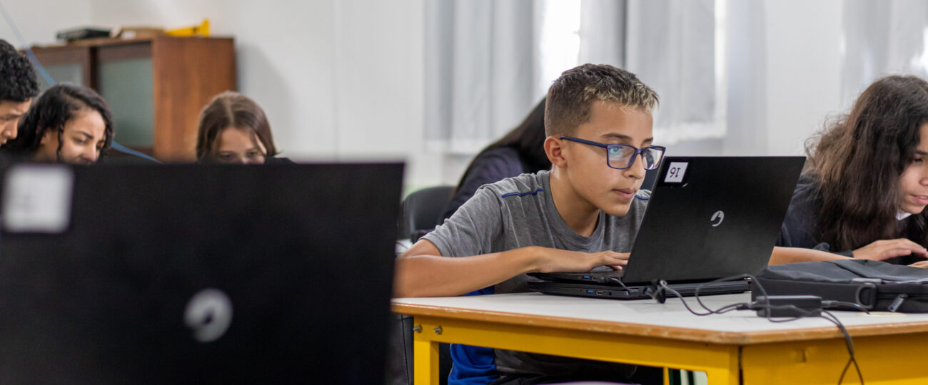 Com mais de 36 mil aprovados, Paraná lidera 2ª Olimpíada de Inovação, Ciência e Tecnologia
