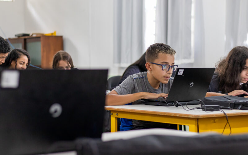 Com mais de 36 mil aprovados, Paraná lidera 2ª Olimpíada de Inovação, Ciência e Tecnologia