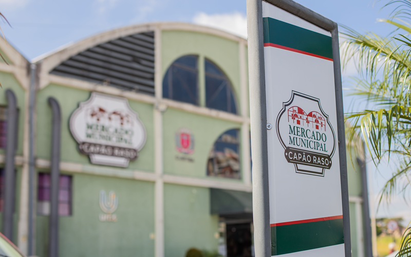 Mercado Capão Raso faz feirinha para o Dia dos Namorados; tem até bebê reborn