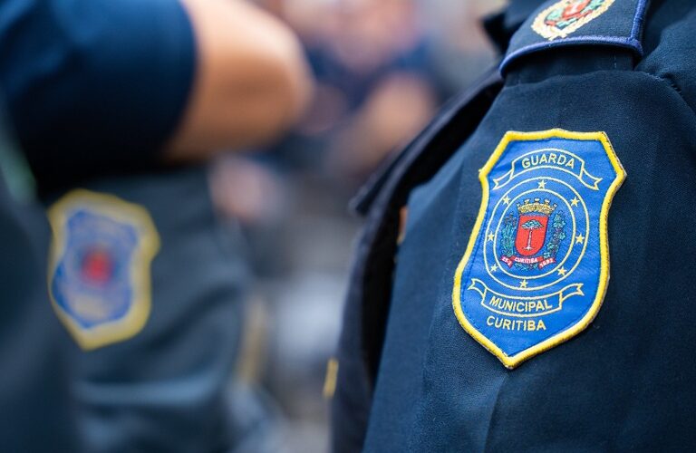 Curitiba: projeto autoriza Guarda Municipal a auxiliar PM no policiamento ostensivo