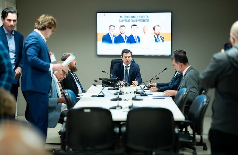 Comissão de Acessibilidade libera Disque-Autismo para votação em plenário