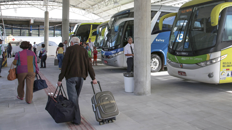 Mutirão para viajar de graça com a Carteira da Pessoa Idosa chega a Curitiba