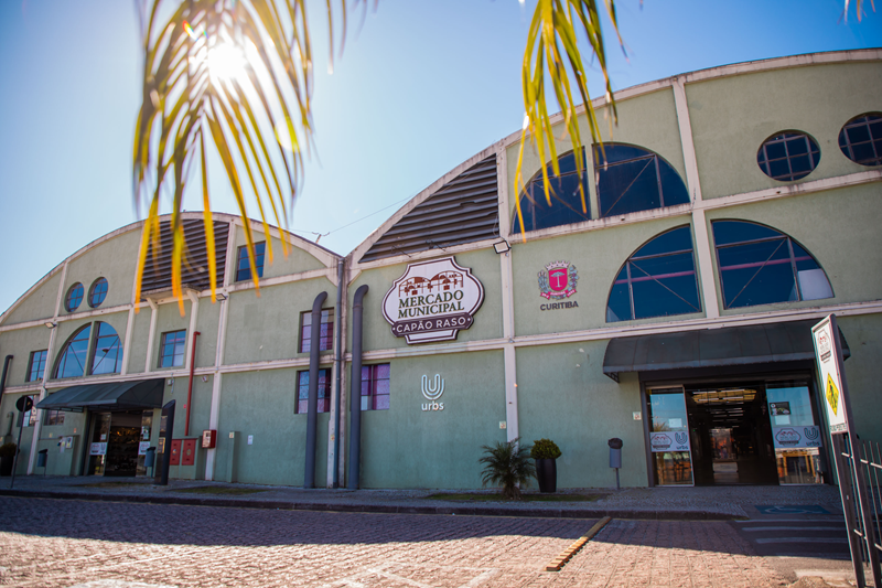 Mercado Capão Raso tem apresentações e aulas gratuitas de balé, hip hop, kpop, ginástica rítmica e jazz