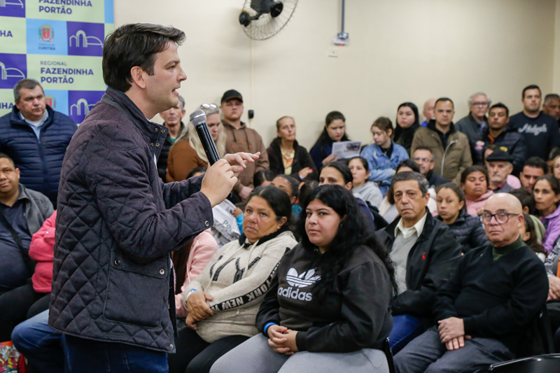 Prefeito Eduardo Pimentel abre votações finais do Fala Curitiba nas regionais