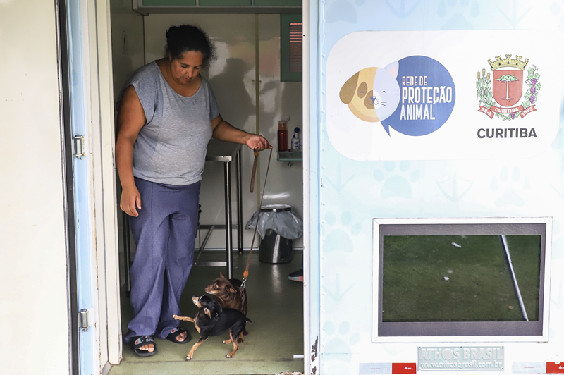 Moradores do Fazendinha são os primeiros a discutir ações de proteção animal em Curitiba