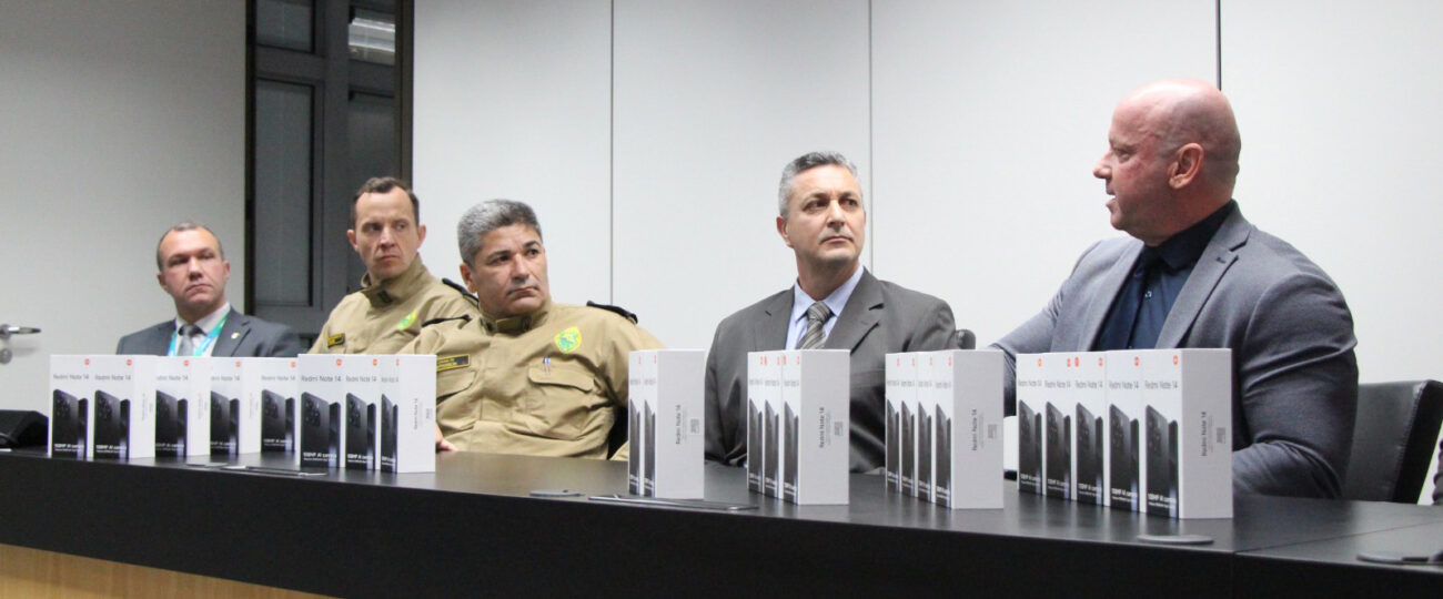 PMPR recebe 1,3 mil celulares apreendidos pelo Gaeco para reforçar o atendimento do 190