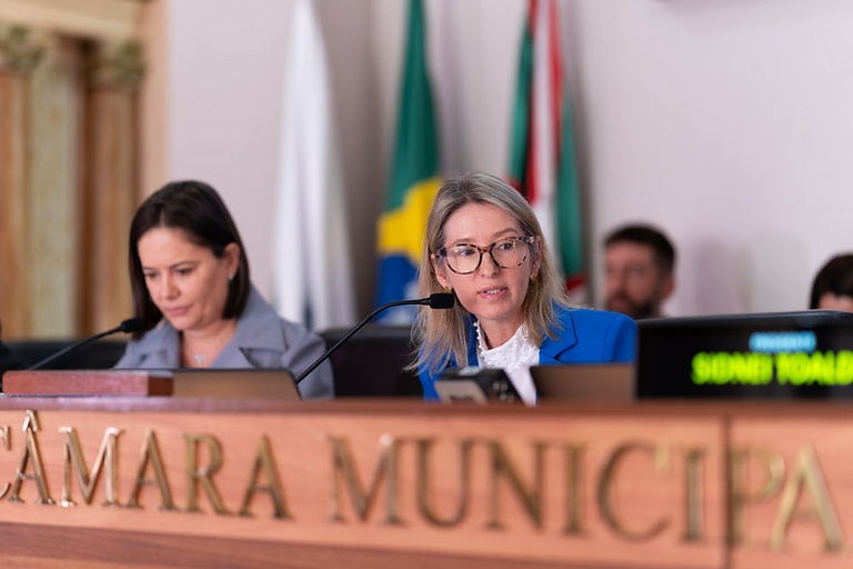 Vereadores e secretária debatem obras e serviços do SUS de Curitiba