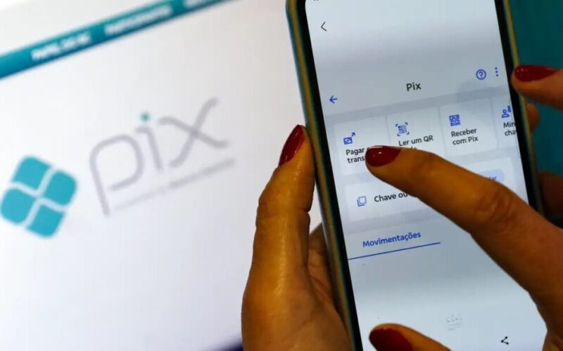 Banco Central decide impor limite de R$ 15 mil para transferências via Pix