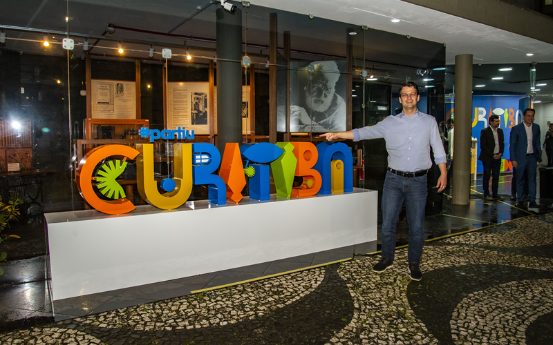 Nova marca de turismo lança campanha que convida o mundo a viver a cidade