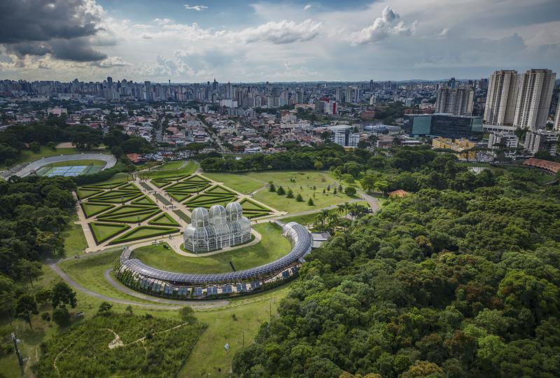 Curitiba está entre as Melhores Cidades do Brasil de 2025, segundo ranking da Austin Rating