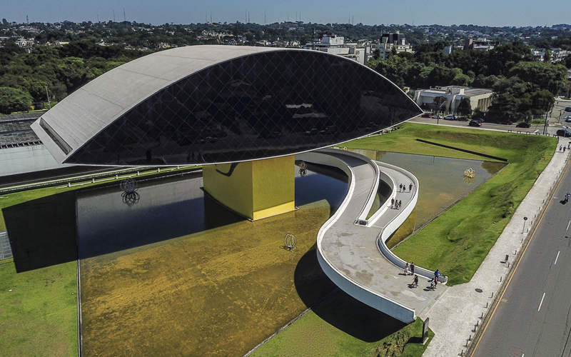 Música ao ar livre tem novos palcos e grande concerto no MON