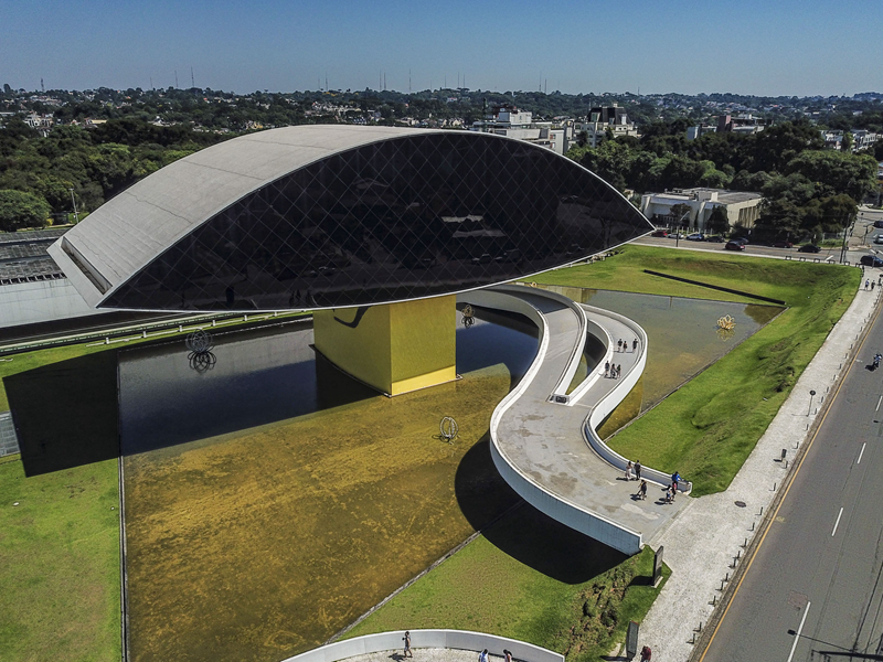 Música ao ar livre tem novos palcos e grande concerto no MON