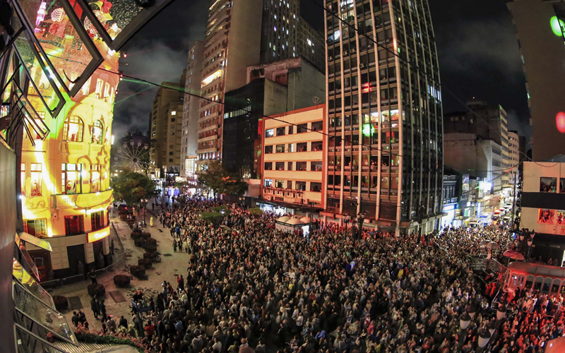 Natal em Curitiba impulsiona turismo e leva hotéis a 90% de ocupação