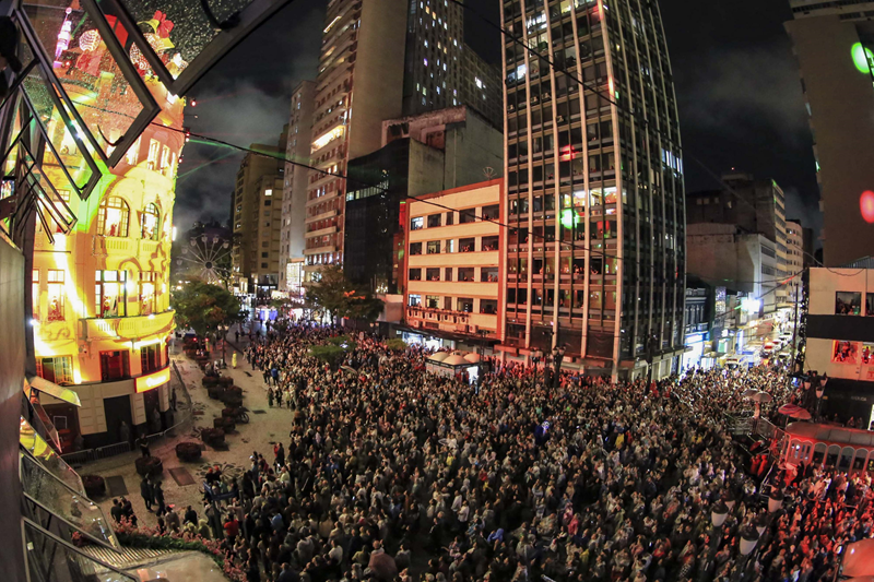 Natal em Curitiba impulsiona turismo e leva hotéis a 90% de ocupação