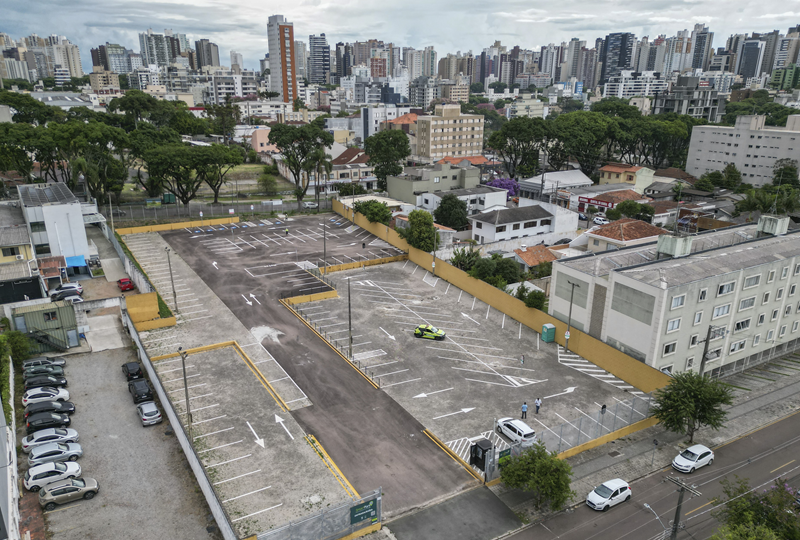 Região da Arena da Baixada ganha SmartPark da Prefeitura com tarifa de R$ 3 a hora