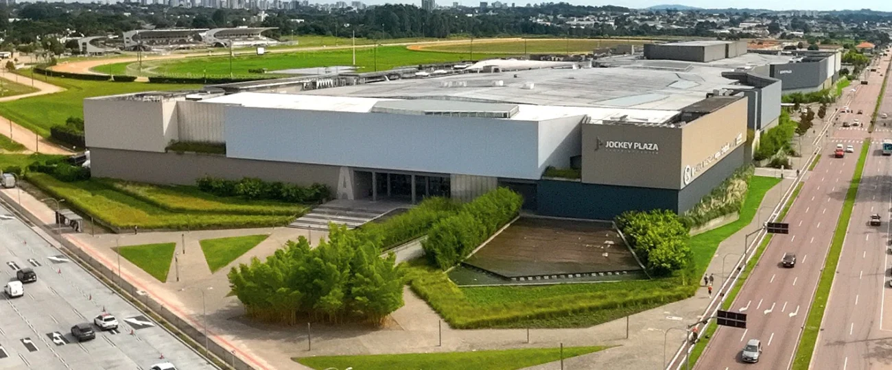 Shopping de Curitiba terá cinema por R$ 10 e programação especial no Mês da Mulher
