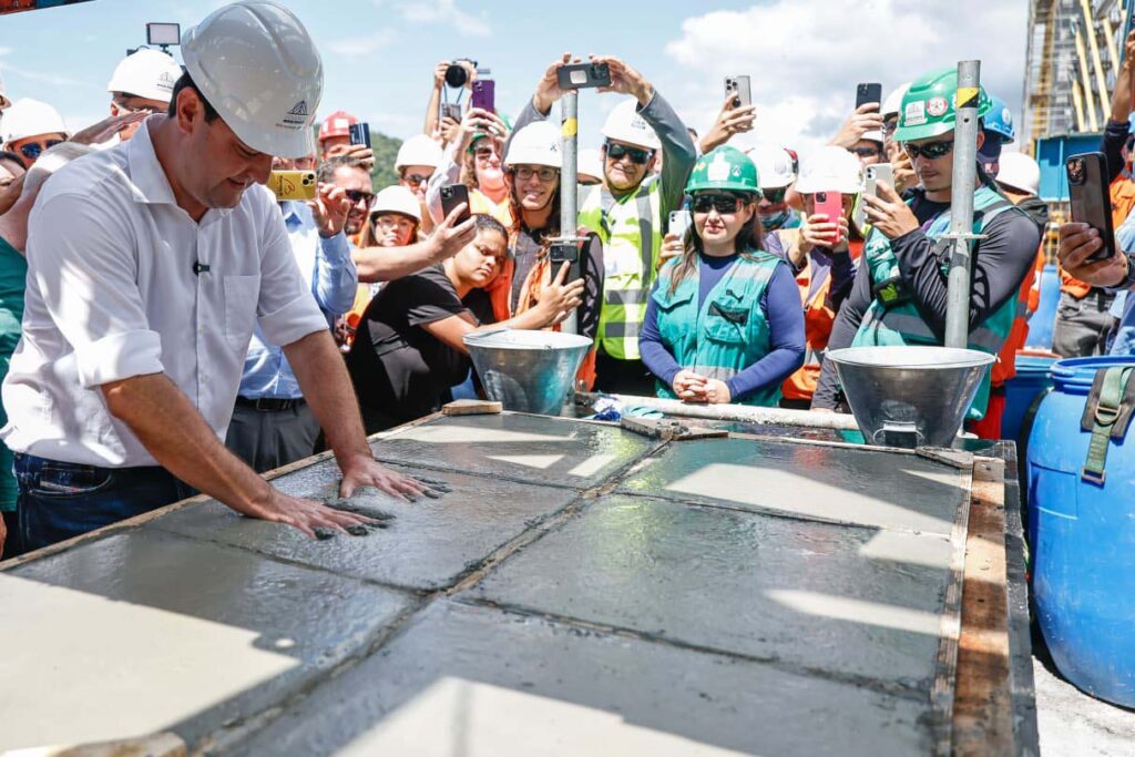 Conexão para a história: “beijo da ponte” garante ligação por terra entre Guaratuba e Matinhos