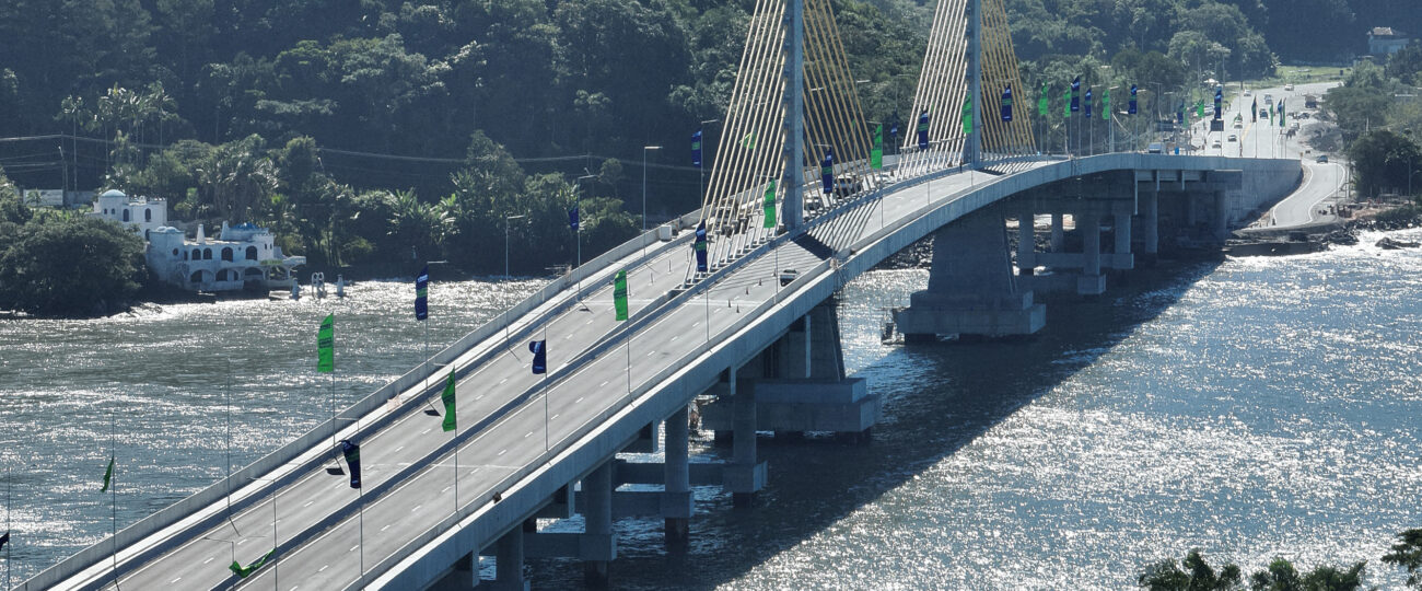 Do trabalho à corrida de táxi, Ponte de Guaratuba transforma rotina dos moradores do Litoral