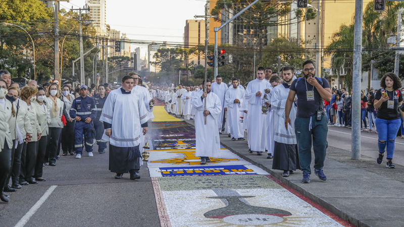 Celebração de Corpus Christi altera trânsito e itinerários do transporte coletivo nesta quinta